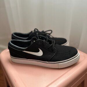 Stefan Janoski Nike Skateboarding & Co. Shoes